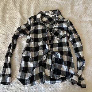 Black and White Maurices Flannel size Small